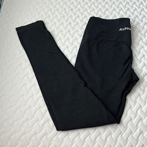 Black Alphalete amplify leggings